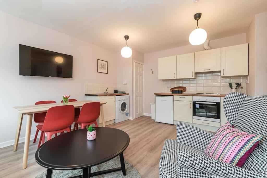 Fully Refurb Drogheda Apt7 3Rd Floor Екстер'єр фото