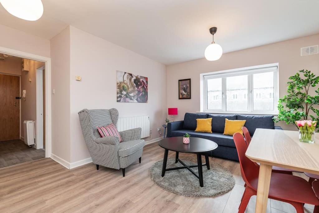 Fully Refurb Drogheda Apt7 3Rd Floor Екстер'єр фото